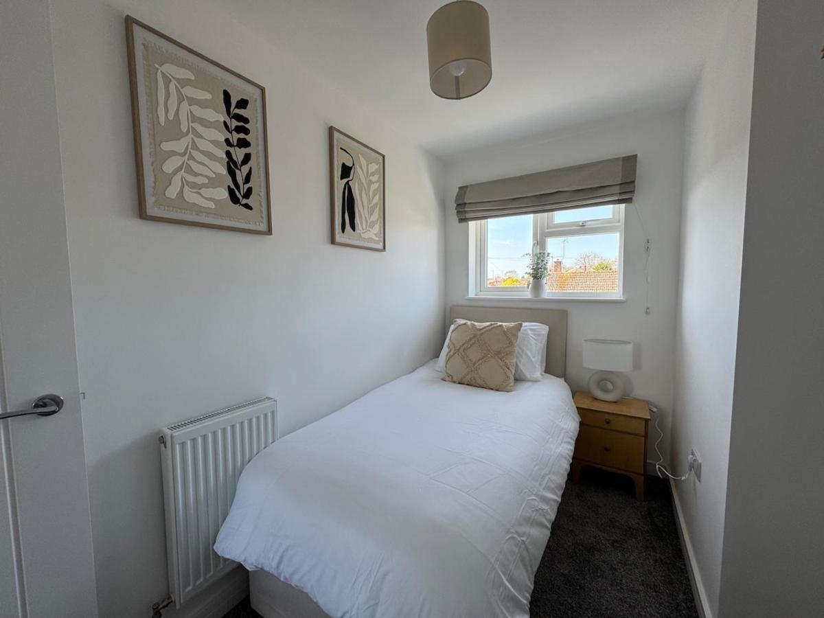 Modern & Spacious In - Smart Tv & Xbox Holiday home